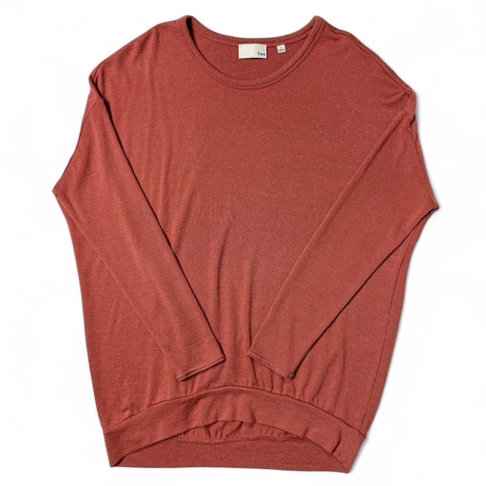 Aritzia Wilfred Free Salmon Orange High-Low Long Sleeve Sweater Women Size Small